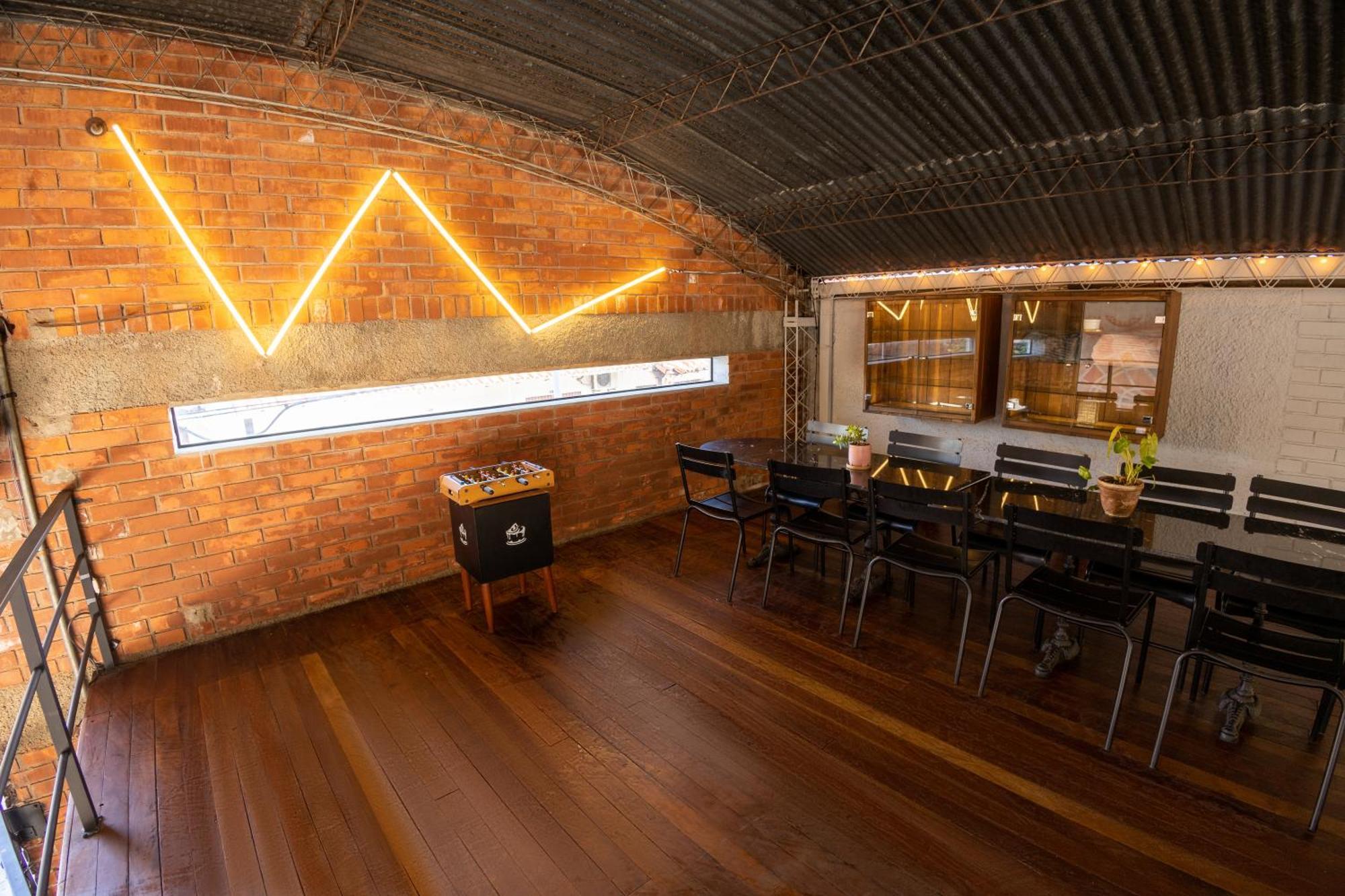 Cosmopolitano Hotel Boutique 산타 크루즈 드 라 시에라 외부 사진 The interior of the W Cafe