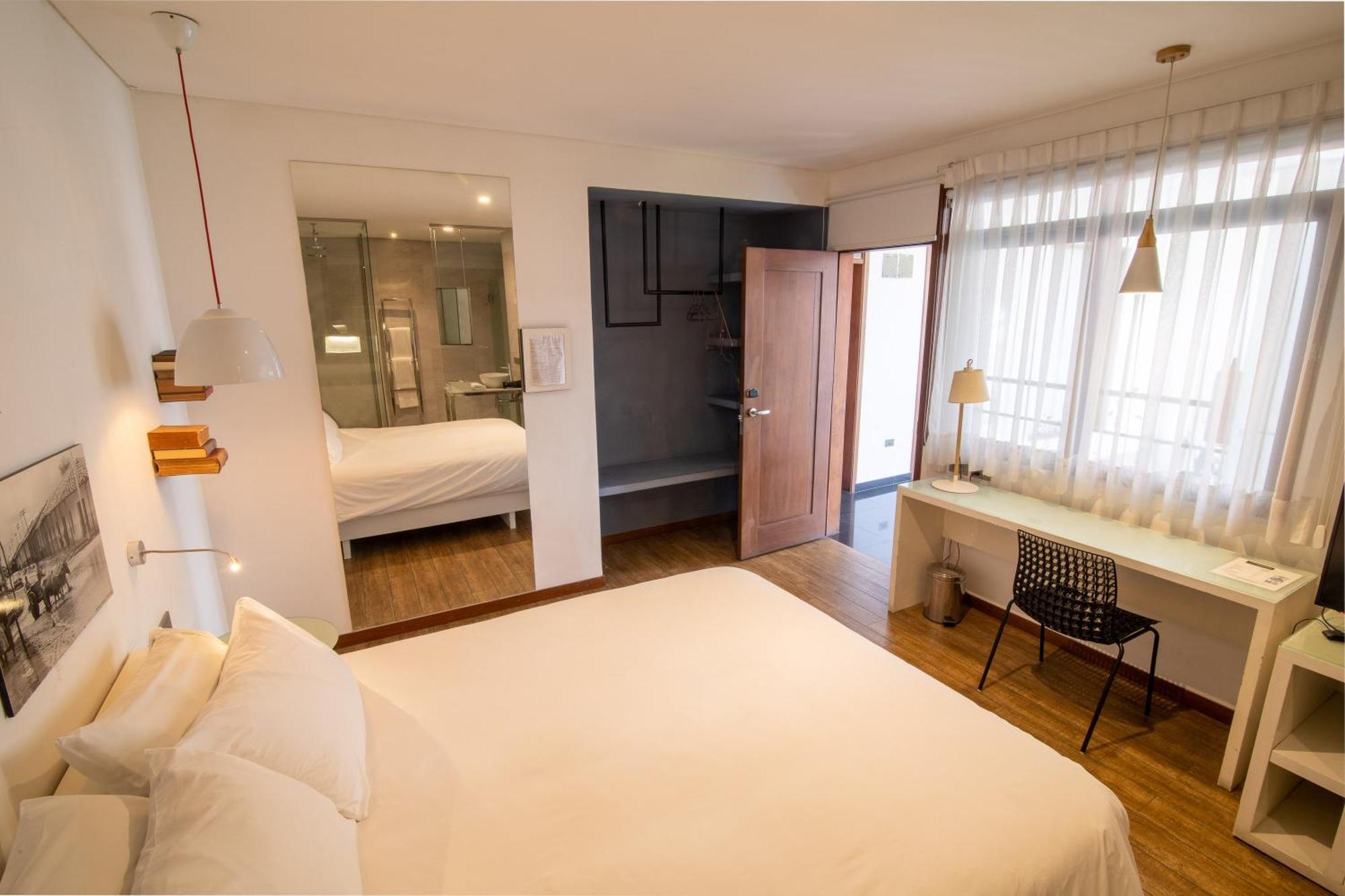 Cosmopolitano Hotel Boutique 산타 크루즈 드 라 시에라 외부 사진 A bedroom at the hotel